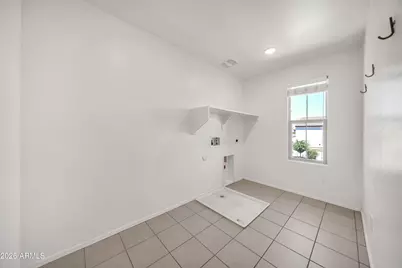 6808 N 88th Lane, Glendale, AZ 85305 - Photo 34