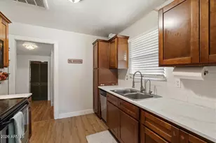 5540 W Northview Ave, Glendale, AZ 85301 - Photo 10