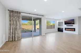 2850 E Sands Dr, Phoenix, AZ 85050 - Photo 32