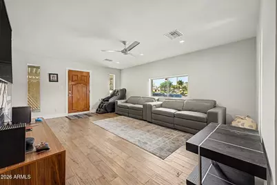 14350 N Medinan Drive, Phoenix, AZ 85022 - Photo 8