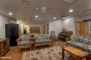 563 Spruce Dr, Pinedale, AZ 85934 - Photo 18