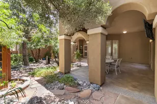 11660 W Lakeview Ct, Surprise, AZ 85378 - Photo 10