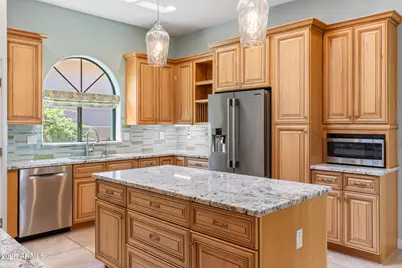 11660 W Lakeview Court, Surprise, AZ 85378 - Photo 18