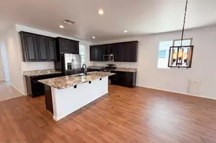 8014 W Atlantis Wy, Phoenix, AZ 85043 - Photo 8