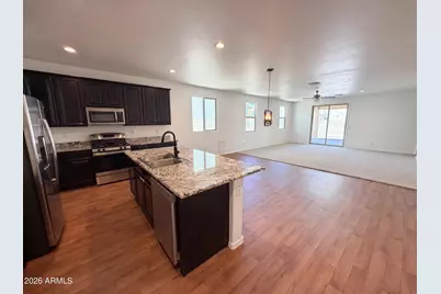 8014 W Atlantis Way, Phoenix, AZ 85043 - Photo 2