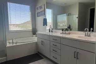 7228 W Quail Track Dr, Peoria, AZ 85383 - Photo 22