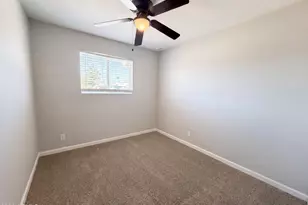 8631 S 6th St, Phoenix, AZ 85042 - Photo 12