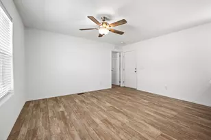 18296 S Frontier Rd, Peeples Valley, AZ 86332 - Photo 14