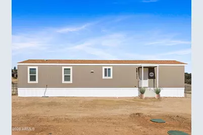 18296 S Frontier Road, Peeples Valley, AZ 86332 - Photo 2