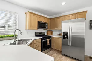 18296 S Frontier Rd, Peeples Valley, AZ 86332 - Photo 12