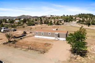 18296 S Frontier Rd, Peeples Valley, AZ 86332 - Photo 32
