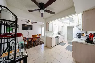 10913 W Manzanita Dr, Sun City, AZ 85373 - Photo 6