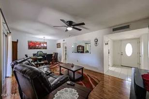 10913 W Manzanita Dr, Sun City, AZ 85373 - Photo 12