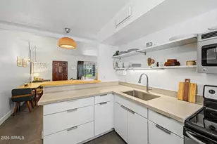 749 E Montebello Ave, Phoenix, AZ 85014 - Photo 8