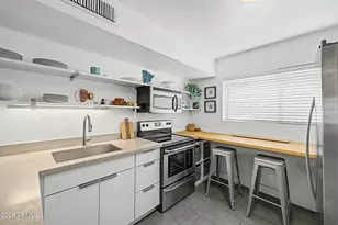 749 E Montebello Ave, Phoenix, AZ 85014 - Photo 2