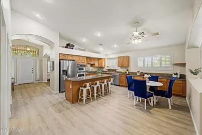 3903 W Grandview Road, Phoenix, AZ 85053 - Photo 8