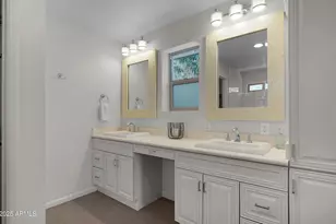 8732 E Sandalwood Dr, Scottsdale, AZ 85250 - Photo 12