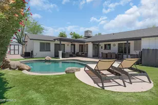 8732 E Sandalwood Dr, Scottsdale, AZ 85250 - Photo 26