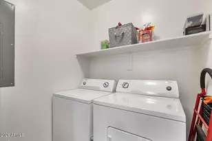 945 E Playa Del Norte Dr, Tempe, AZ 85288 - Photo 28