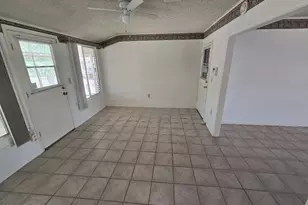 15457 N Ridgeview Rd, Sun City, AZ 85351 - Photo 10