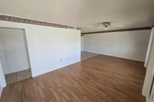 15457 N Ridgeview Rd, Sun City, AZ 85351 - Photo 4