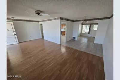 15457 N Ridgeview Road, Sun City, AZ 85351 - Photo 2