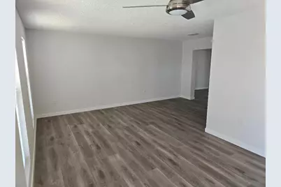 10166 W Cinnebar Avenue, Sun City, AZ 85351 - Photo 10