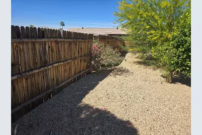 10166 W Cinnebar Avenue, Sun City, AZ 85351 - Photo 28