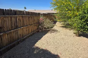 10166 W Cinnebar Ave, Sun City, AZ 85351 - Photo 28