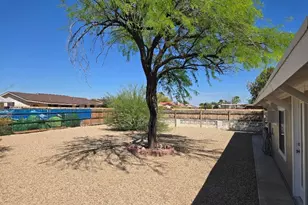 10166 W Cinnebar Ave, Sun City, AZ 85351 - Photo 26