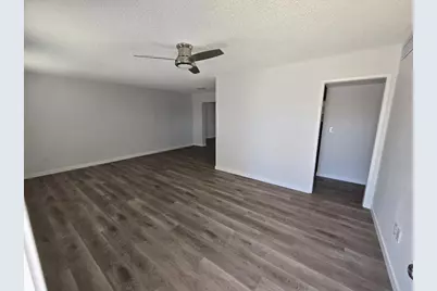 10166 W Cinnebar Avenue, Sun City, AZ 85351 - Photo 18