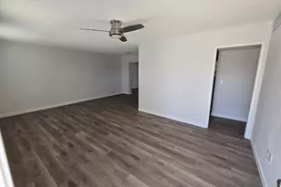 10166 W Cinnebar Ave, Sun City, AZ 85351 - Photo 18