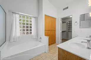 3626 E Potter Dr, Phoenix, AZ 85050 - Photo 18