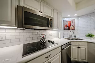 17404 N 99th Ave, Sun City, AZ 85373 - Photo 12