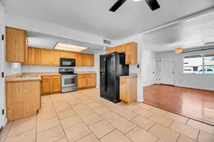 3604 S Cutler Dr, Tempe, AZ 85282 - Photo 10
