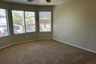 1385 E Betsy Ln, Gilbert, AZ 85296 - Photo 8