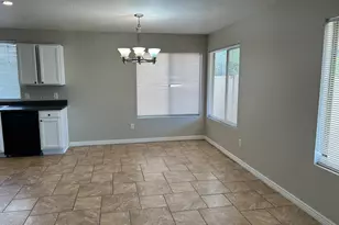 1385 E Betsy Ln, Gilbert, AZ 85296 - Photo 4