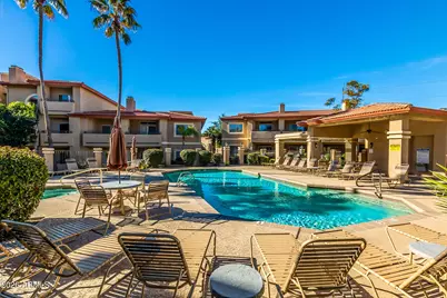 10249 N 12th Place #2, Phoenix, AZ 85020 - Photo 24