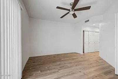 10249 N 12th Place #2, Phoenix, AZ 85020 - Photo 12