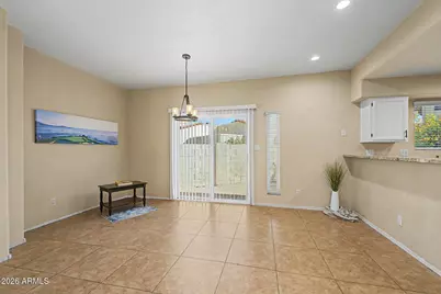 10249 N 12th Place #2, Phoenix, AZ 85020 - Photo 8