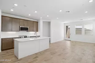 11879 W Burnside Trail, Peoria, AZ 85383 - Photo 6