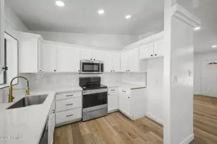 3802 W Sunland Ave, Phoenix, AZ 85041 - Photo 10