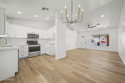 3802 W Sunland Avenue, Phoenix, AZ 85041 - Photo 8