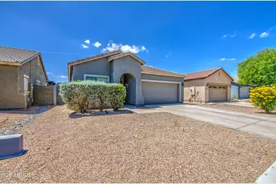 1237 W Green Tree Drive, San Tan Valley, AZ 85143 - Photo 2