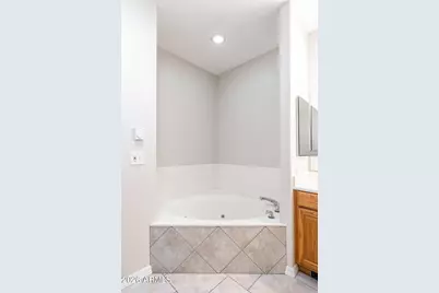 509 W Lavitt Lane, Phoenix, AZ 85086 - Photo 32