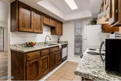 3119 W Cochise Drive #127, Phoenix, AZ 85051 - Photo 2
