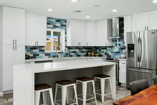 8312 E MacKenzie Dr, Scottsdale, AZ 85251 - Photo 10
