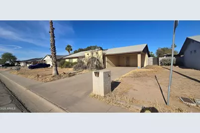 1719 N Kadota Avenue, Casa Grande, AZ 85122 - Photo 2