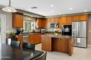 25065 N 72nd Ln, Peoria, AZ 85383 - Photo 8
