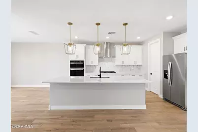 7762 W Hayward Avenue, Glendale, AZ 85303 - Photo 8